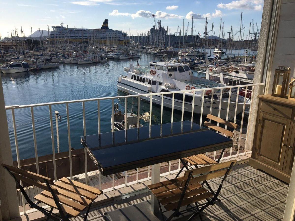 Marinca Du Port De Toulon Apartment Exterior photo