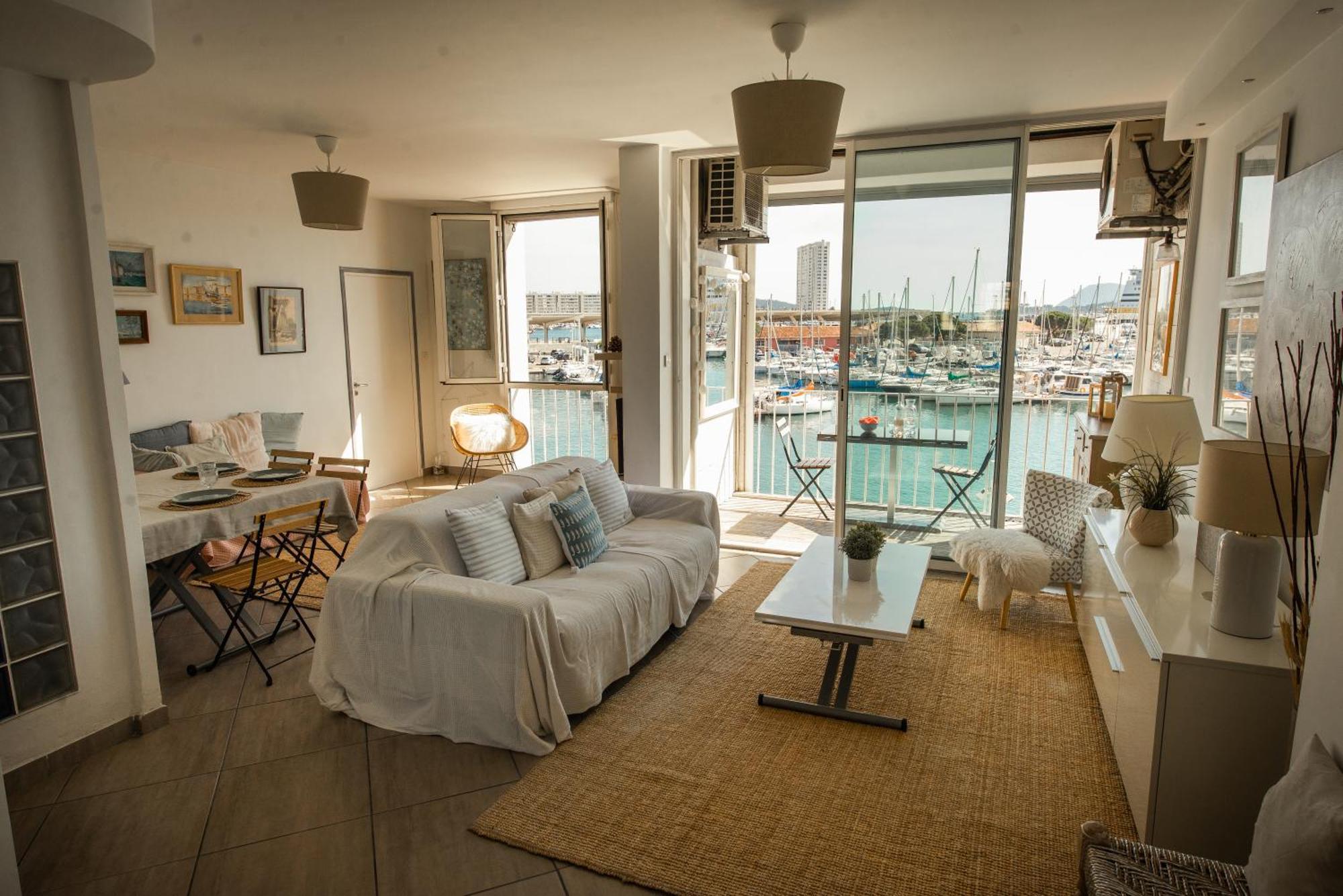 Marinca Du Port De Toulon Apartment Exterior photo