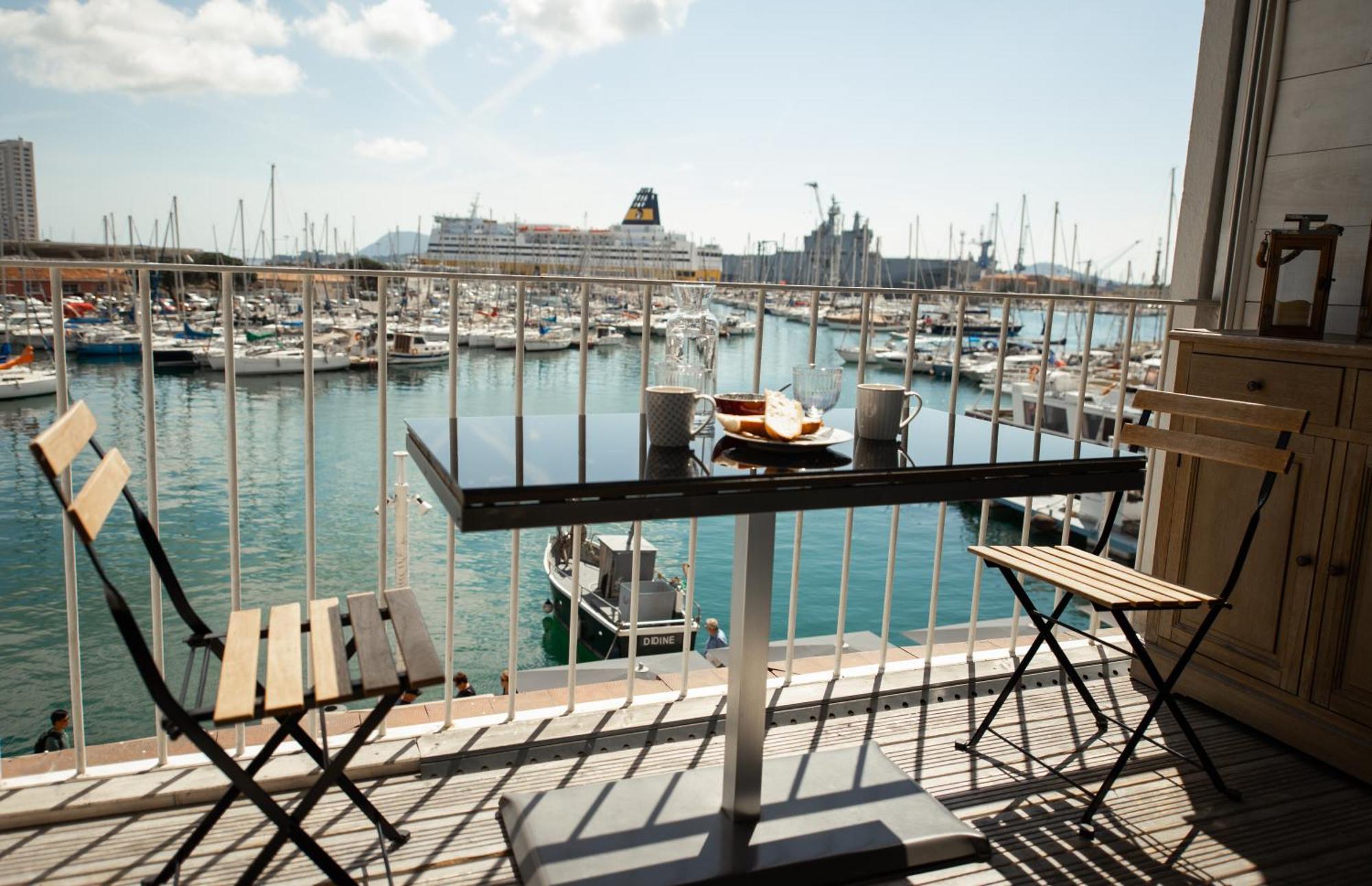 Marinca Du Port De Toulon Apartment Exterior photo